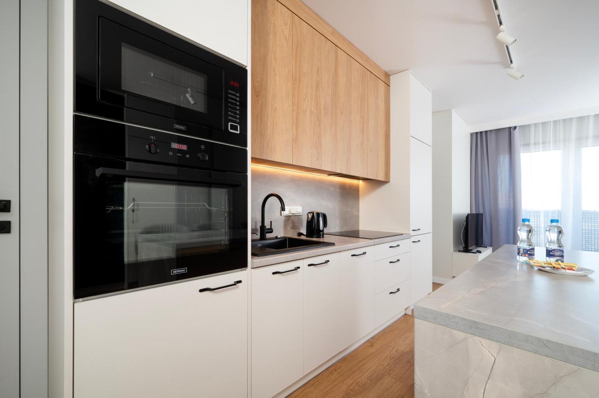 Milionowa Deluxe * Lodz (Lodz)